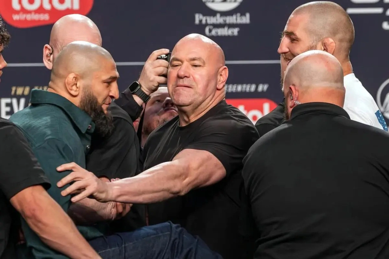 UFC 328 hoje Khamzat Chimaev x Sean Strickland pelo cinturão médio