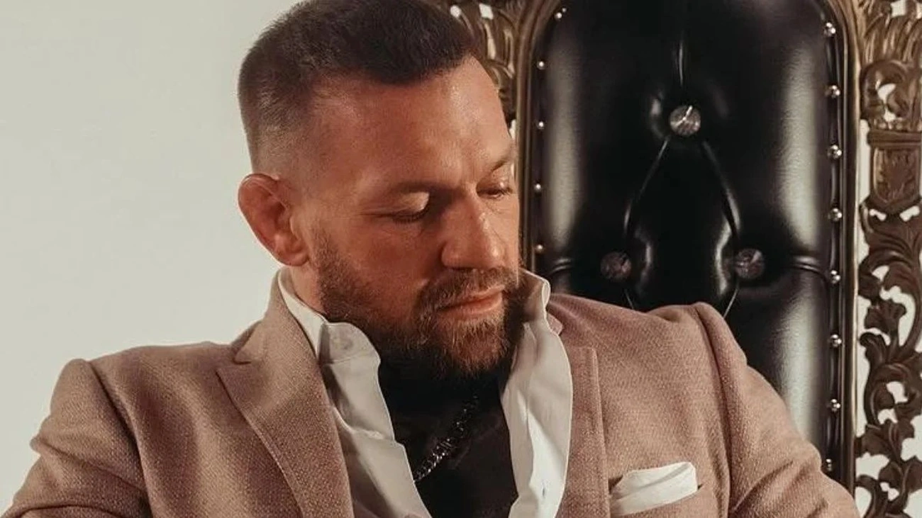 Conor McGregor faz sua retomada incrível no UFC com um novo contrato e uma revanche de sonho contra Max Holloway