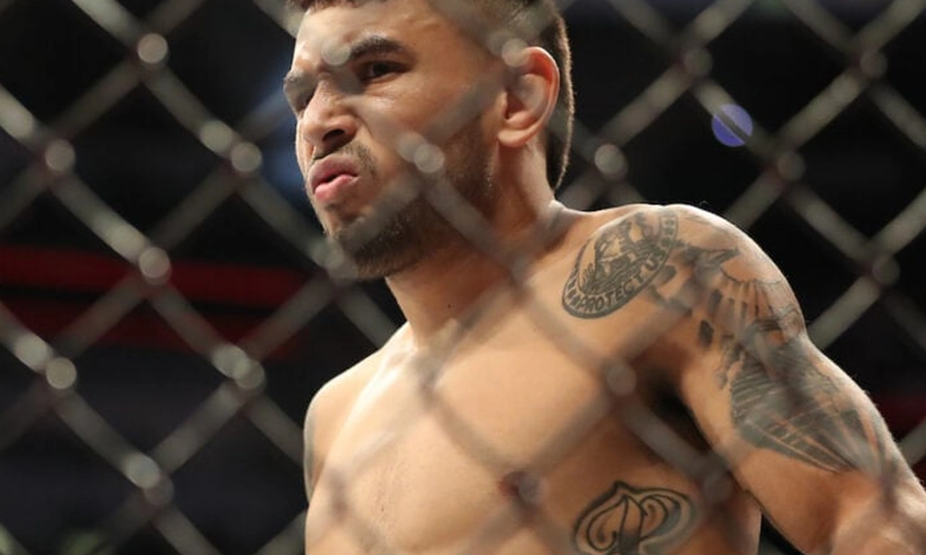 UFC China: Luta termina em no contest após golpe baixo e vômito agora