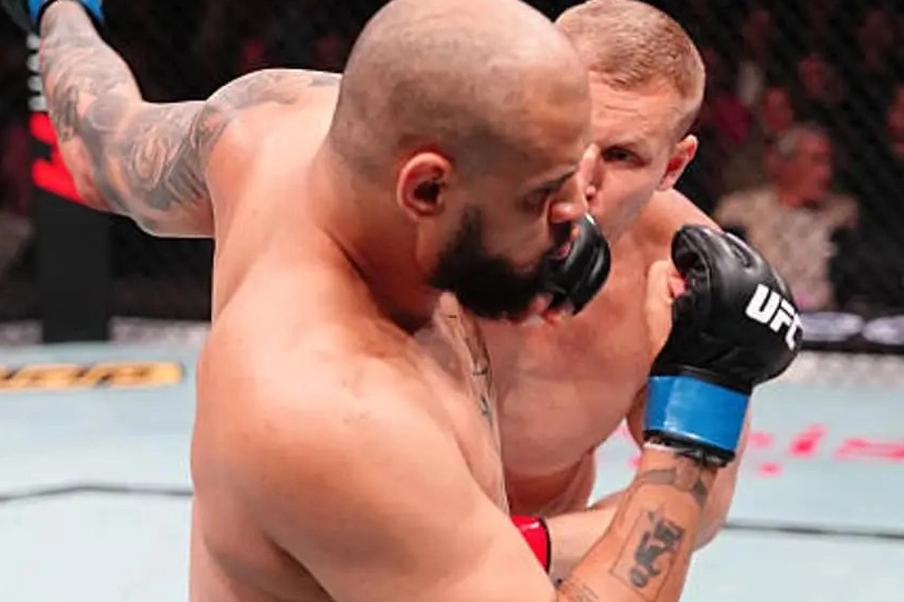 Sergei Pavlovich nocauteia Tallison Xicão em 39 segundos no UFC Macau agora