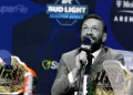 Conor McGregor busca tricampeonato hoje no UFC